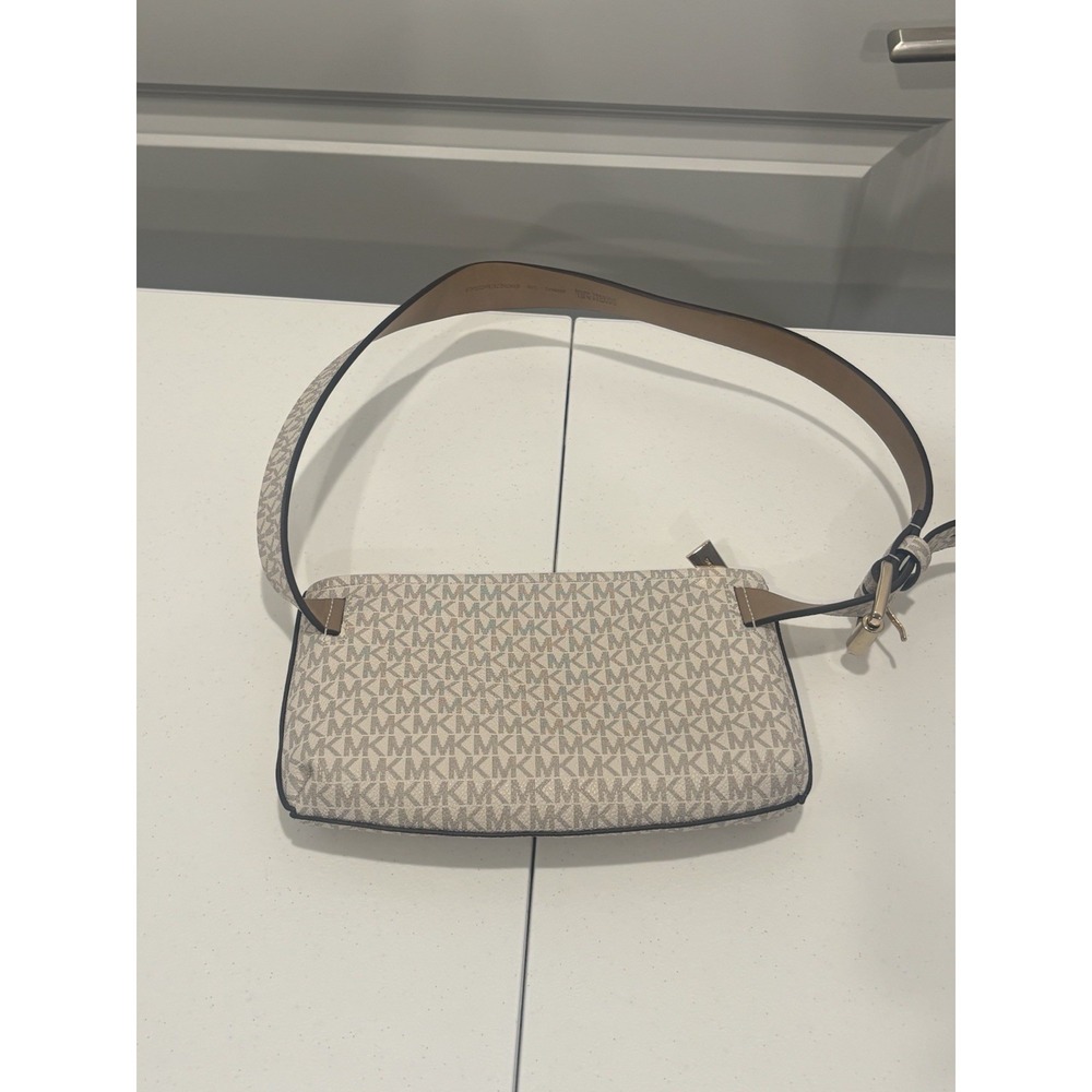 Michael Kors S/M Fanny Pack Logo Waist Belt Bag - Vanilla/ Gold - Picture 2 of 11